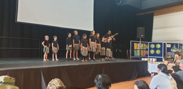 Kapa Haka – Maungakaramea School